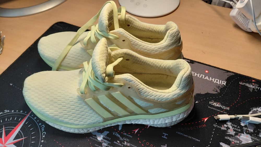 Спортивные кроссовки Adidas 38р