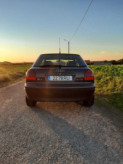 Automóvel Audi A3 1.9TDI (110cv) de 1998