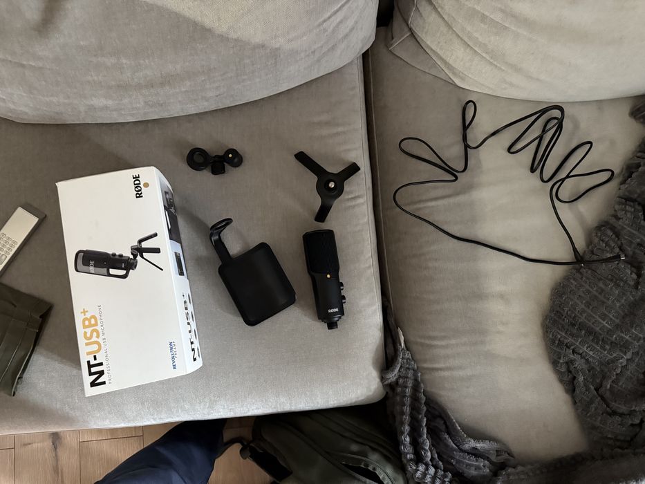 Продам професіний  мікрофон Røde NT-USB+