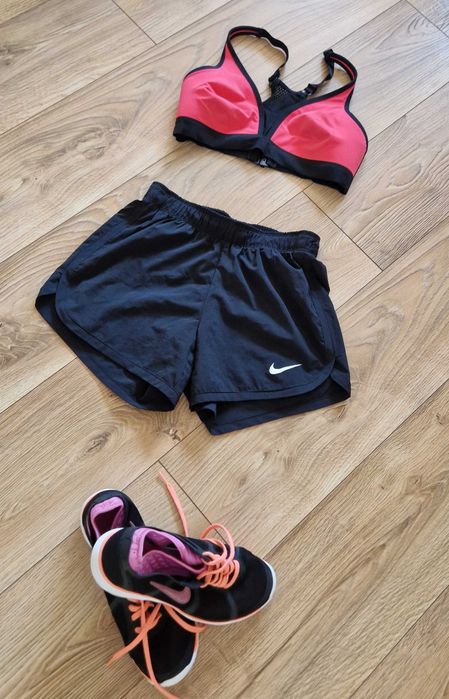 oryginalne spodenki sportowe nike rozmiar xs czarne dri-fit