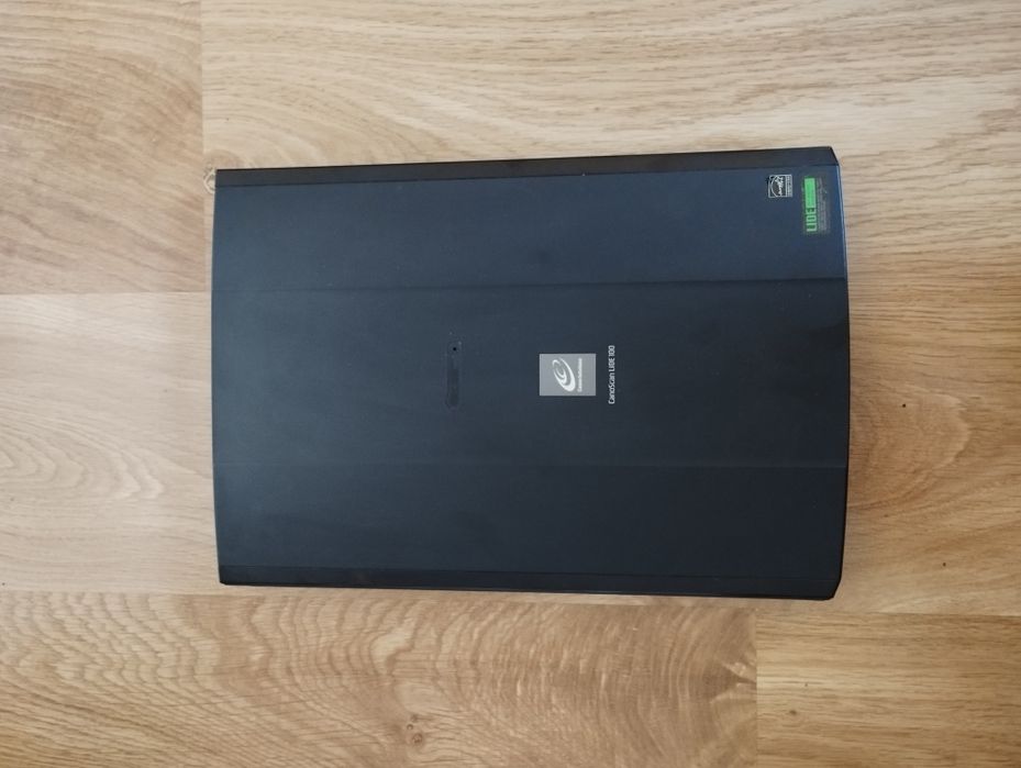 Skaner canon canoscan lide 100