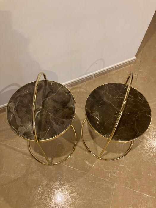 Mesas apoio como novas