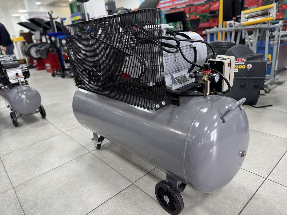 Компресор LB75-270. 950 л/хв, 10 бар, 5,5 квт, рествер 270. Remeza!