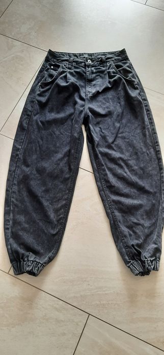 Spodnie jeansowe Bershka 36