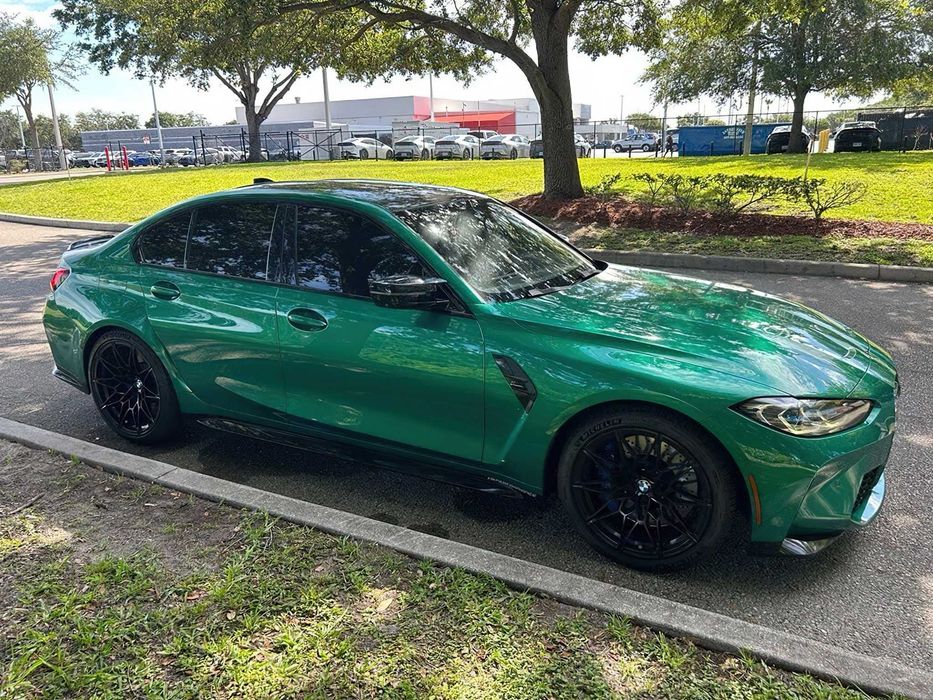 BMW M3 Competition      2021