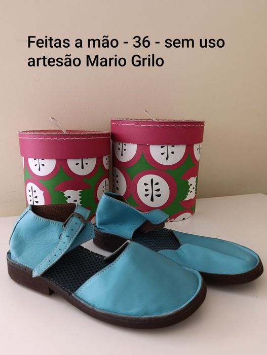 Sandálias em pele