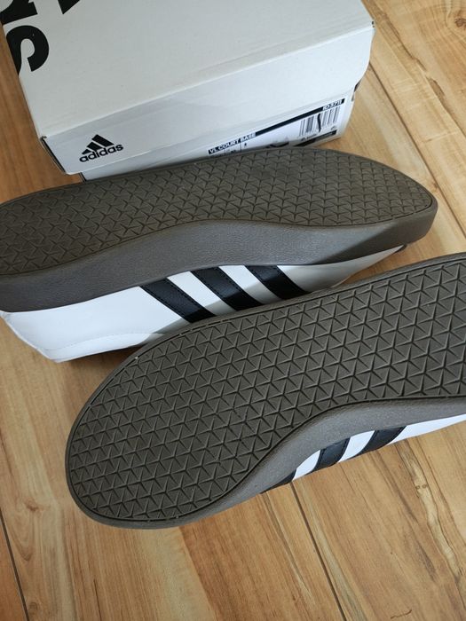 Buty Adidas r. 44 2/3