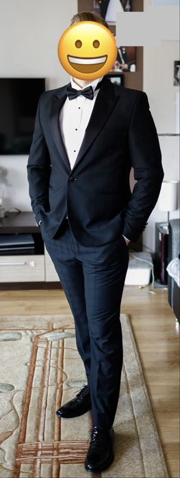 Elegancki smoking męski raz założony stan idealny