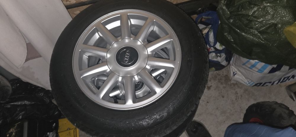 Kola do Audi 80 B4