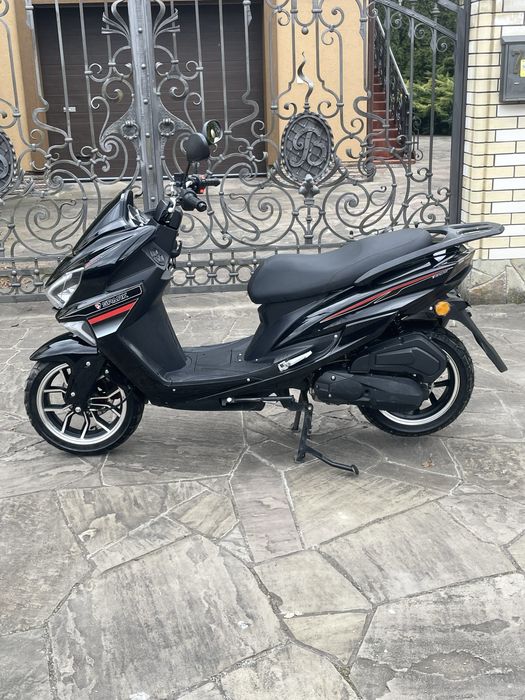 Скутер Spark 150, 2025 рік