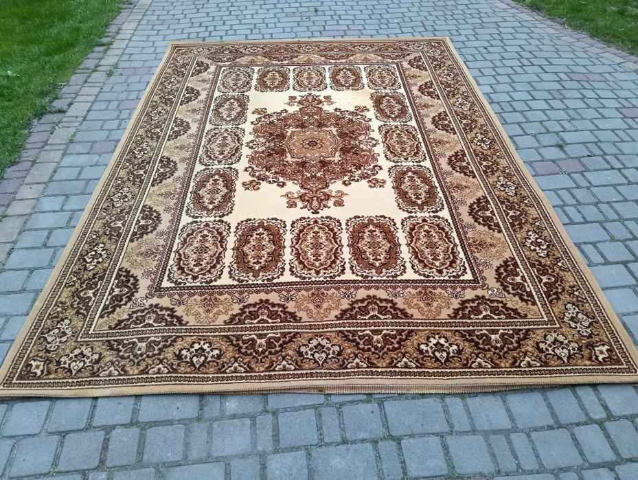 Килим, ковер 2/2.9 м.