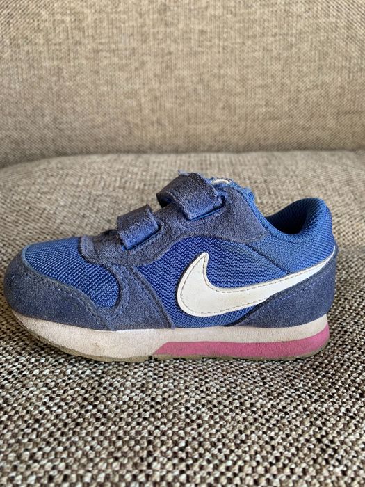 Продам кроссовки Nike