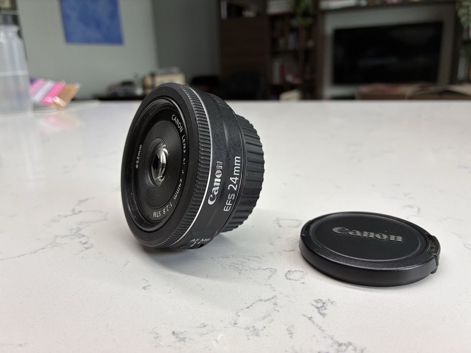 Obiektyw Canon EF-S 24mm 2.8 STM