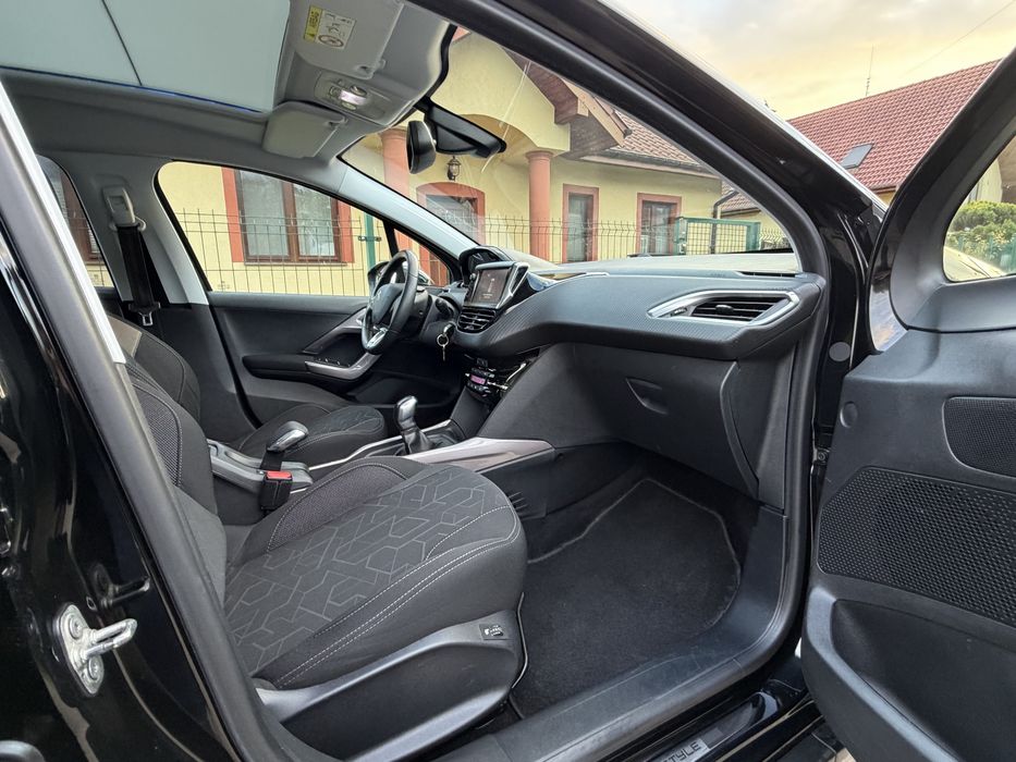Peugeot 2008 1.2 Benzyna