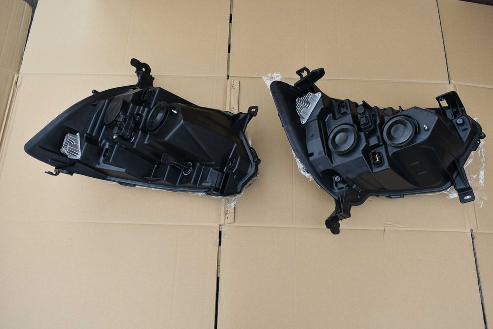 Renault Master IV lampa lewa reflektor lewy LED
