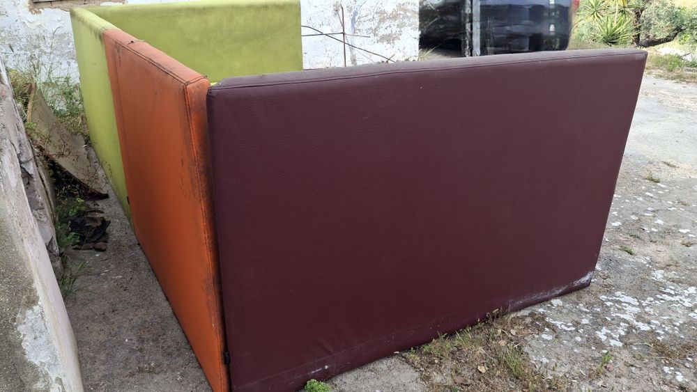 Sofá modular de canto – vários módulos (estilo lounge/bar)
