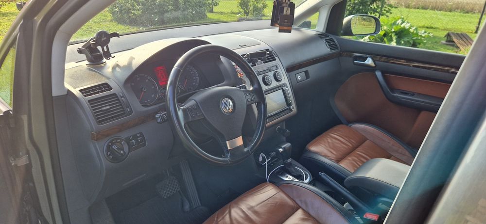 VW Touran 2.0 170km DSG