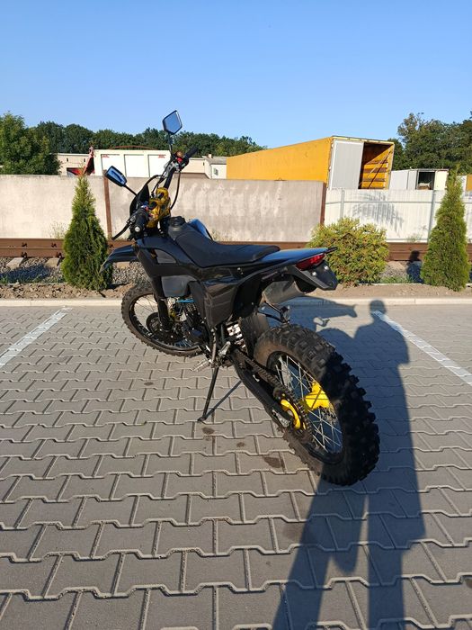 Продам Spark sp 300p1