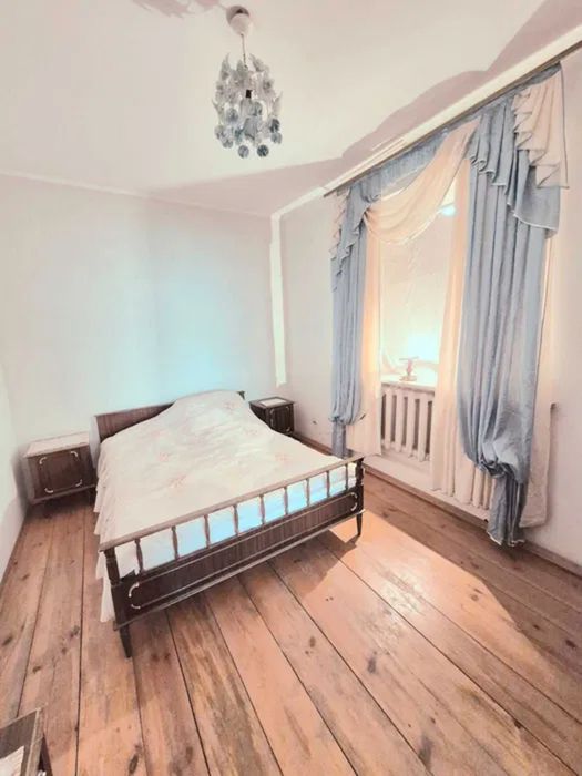 Продам добротний та міцний будинок в місті Бобринець.