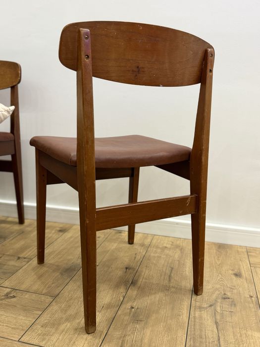 Stół Ikea z krzesłami vintage