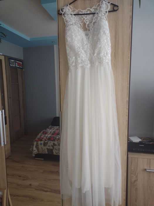 Suknia ślubna biała