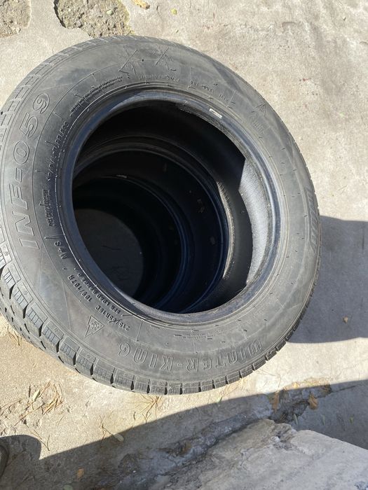 Sprzedam opony zimowe infiniti 215/65/16