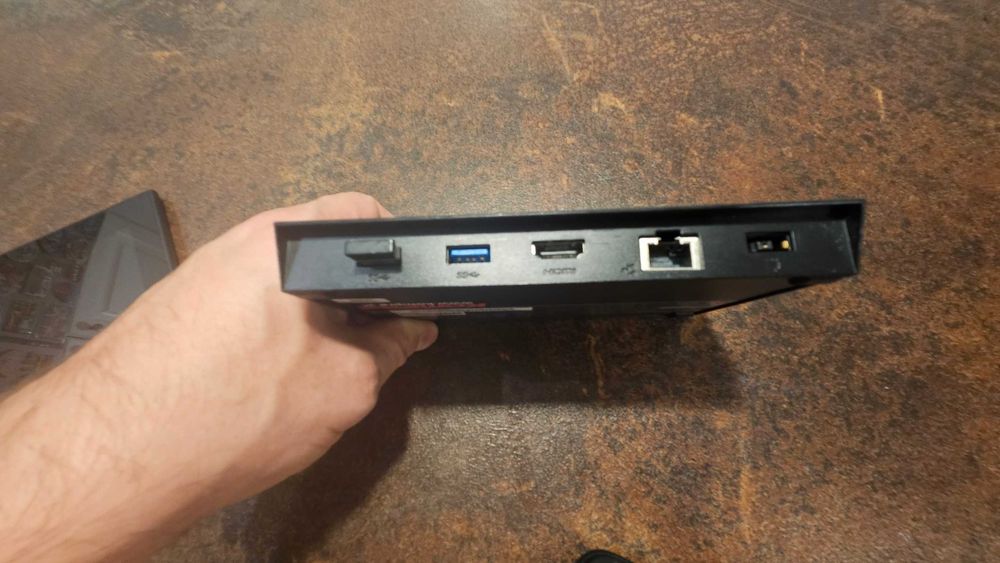 Tablet Lenovo ThinkPad 10 2nd Gen Win 11 Intel 4GB bateria <3h duży zestaw