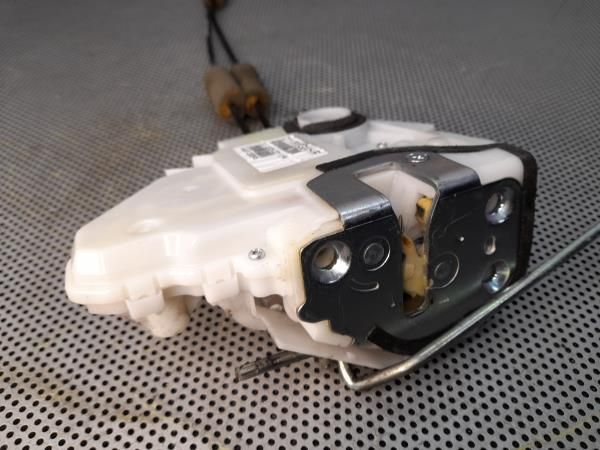 Fechadura / fecho porta frente direito HONDA Civic VIII Hatchback (FN_