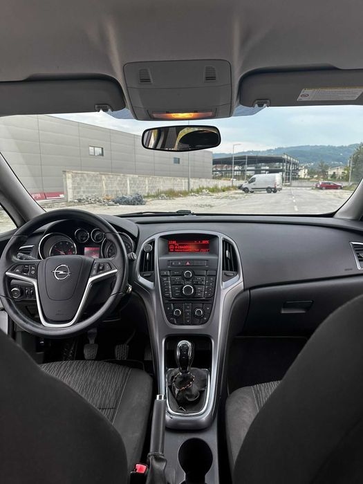 Opel Astra 1.3 CDTI EcoFlex • 2014 • 237.358 km