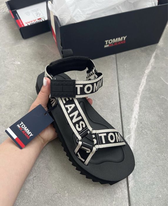 Босоножки Tommy Hilfiger босоніжки Tommy Hilfiger