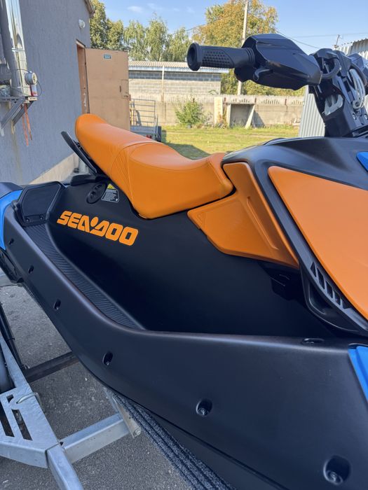 Brp spark trixx 3up