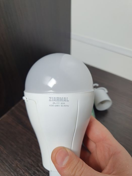 LED лампа акумуляторна ZIARMAL ZR-777 20W аварійна