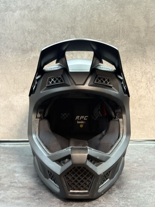 Оригінальний шолом FOX RAMPAGE PRO CARBON