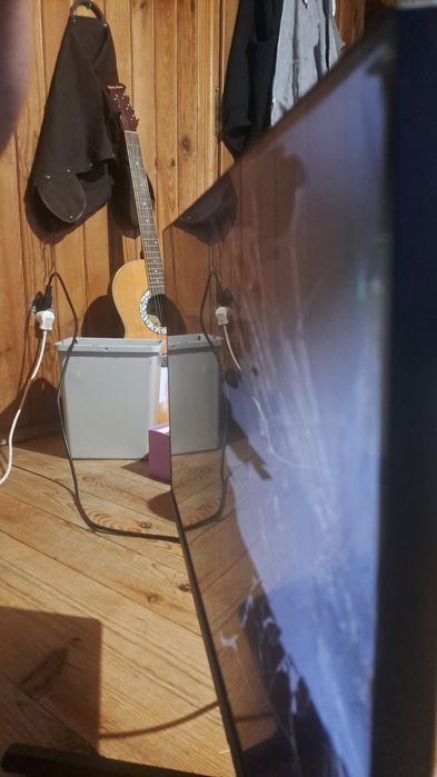 Sprzedam uszkodzony monitor