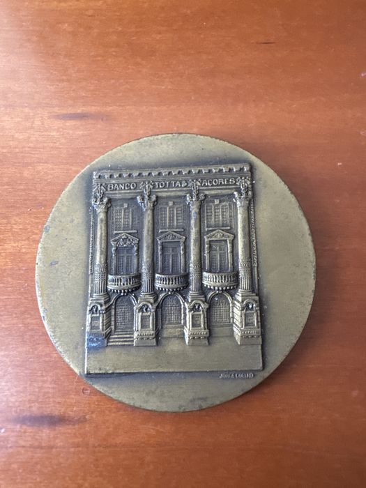 Medalha dia do reformado Banco Totta Açores 4-4-92