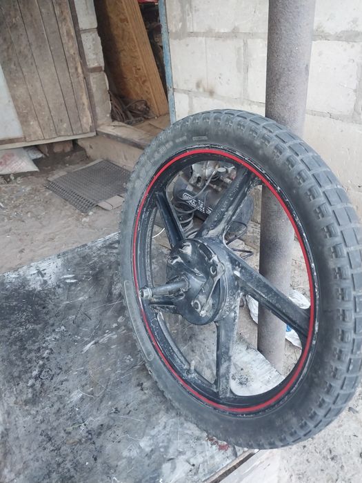 Продам вилку і колеса Lifan 200