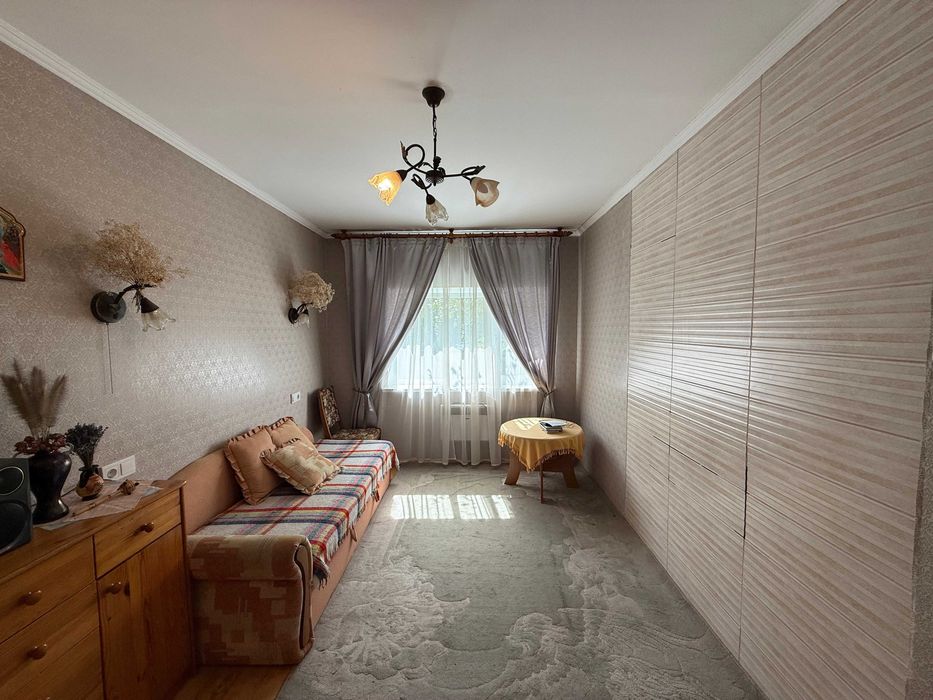 Продаж двоповерхового садового будинку в с.Коржі Є ВІДЕООГЛЯД