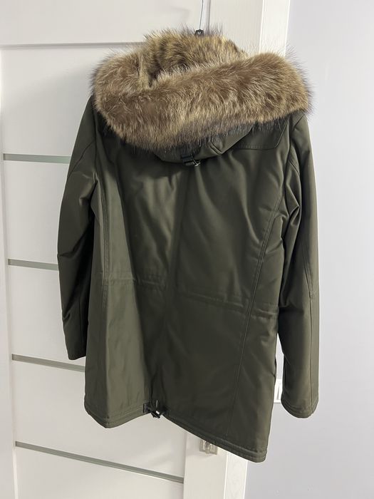 Продам парку дуже теплу -20 морозу