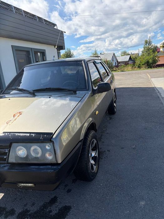 автомобіль ваз 21099
