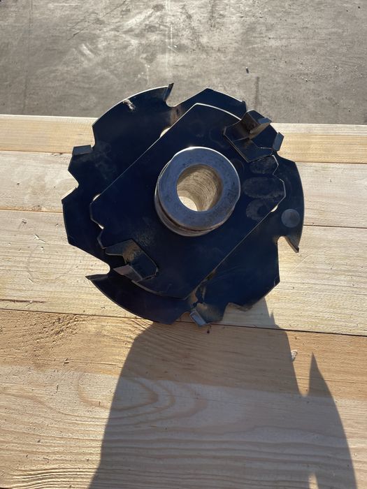 Frezy do drewna różne