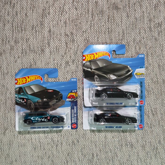 Hot Wheels Honda Civic + Prelude + Moto RC30 (Selados)