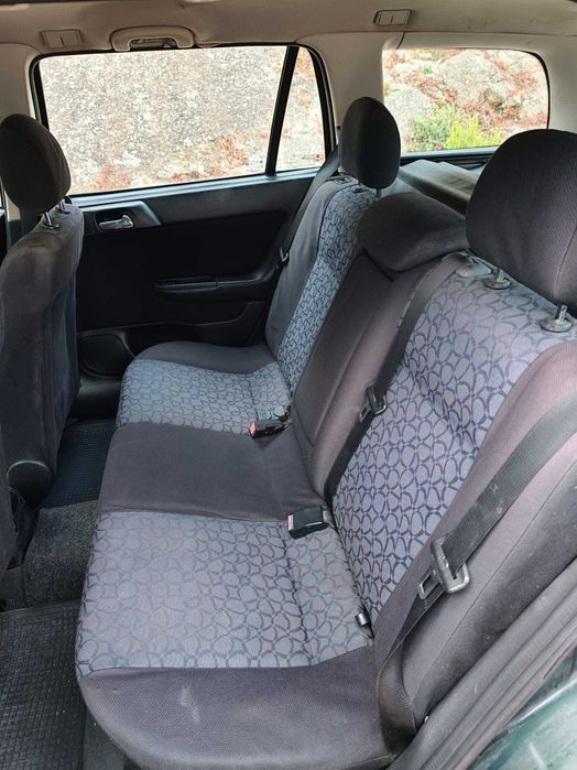 Opel Astra 2.0 DI modelo centenário