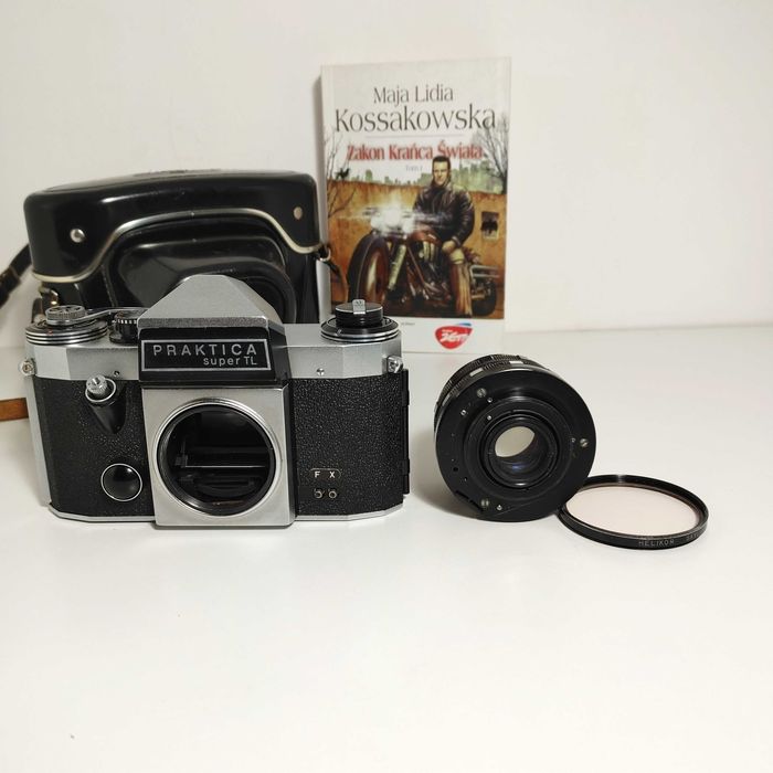 Niezawodna Lustranka analogowa PRAKTICA Super TL  Orestegon 1:2,8 29mm