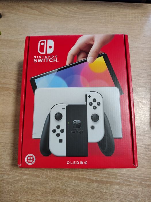Продам Nintendo Switch OLED.