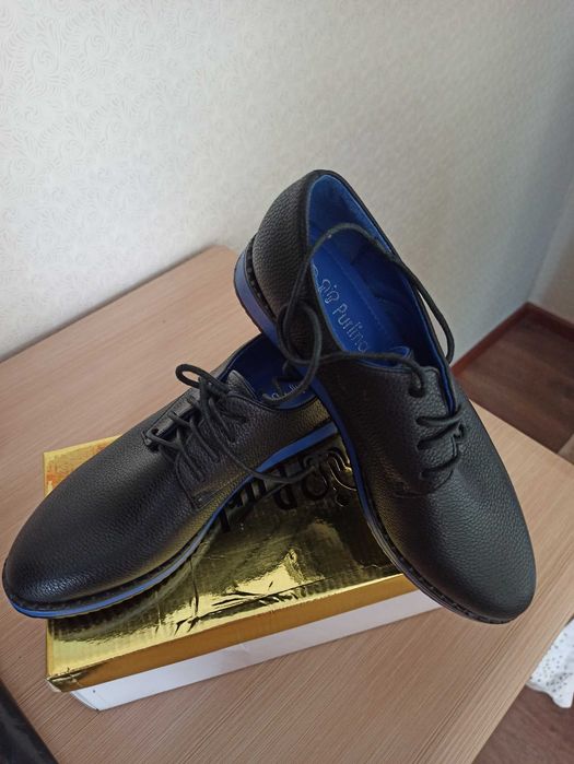 Женские туфли на шнурках 37-38 р