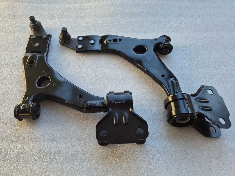 Lincoln MKC рычаг левый правый  EJ7Z3079A MCF2306 ричаг