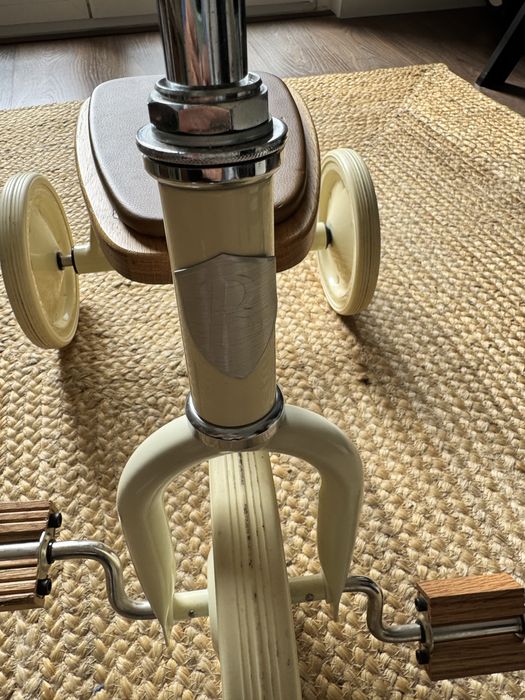 Triciclo Banwood creme