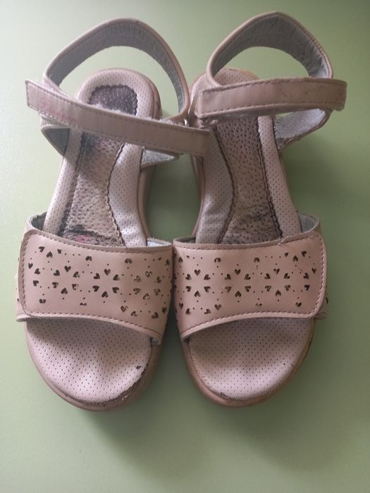 Продам басаножки для девочки