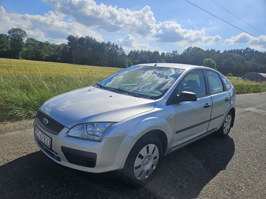 Ford Focus  1.4 benzyna