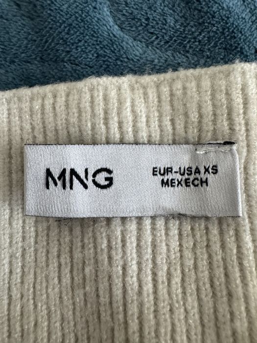 Тепла кофтинка mango
